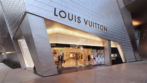 louis vuitton store in charlotte nc|louis vuitton las vegas locations.